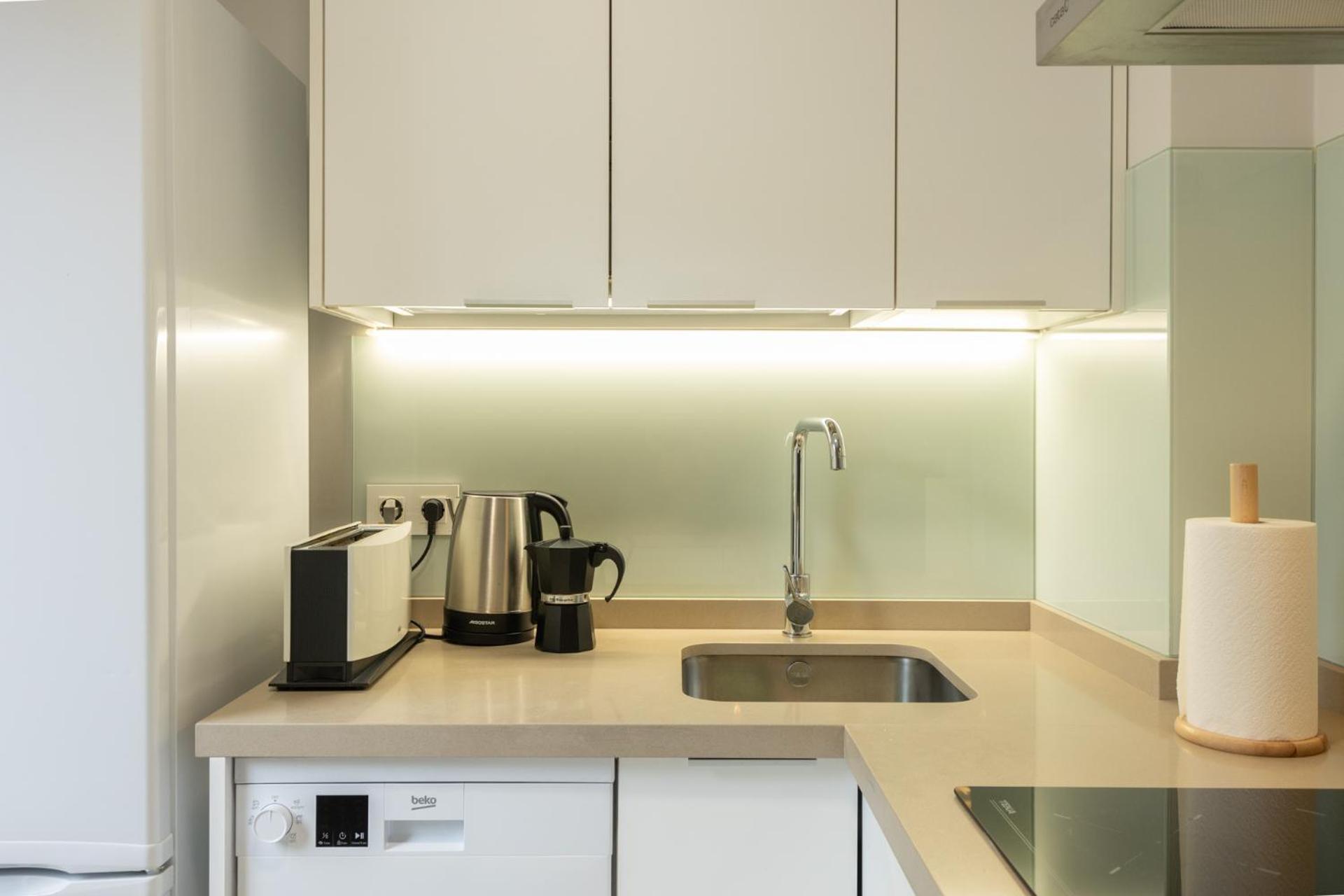 Charming Apartment With Private Patio At Plaza De Espana By Ocityzen 세비야 외부 사진